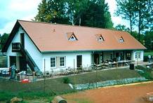 1993 Fertigstellung des Gebäudes